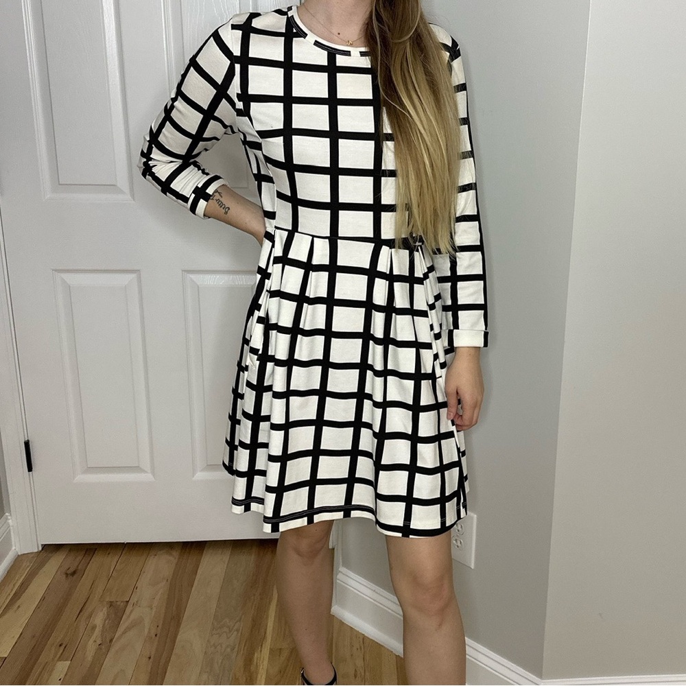 Black & White Structured Dress